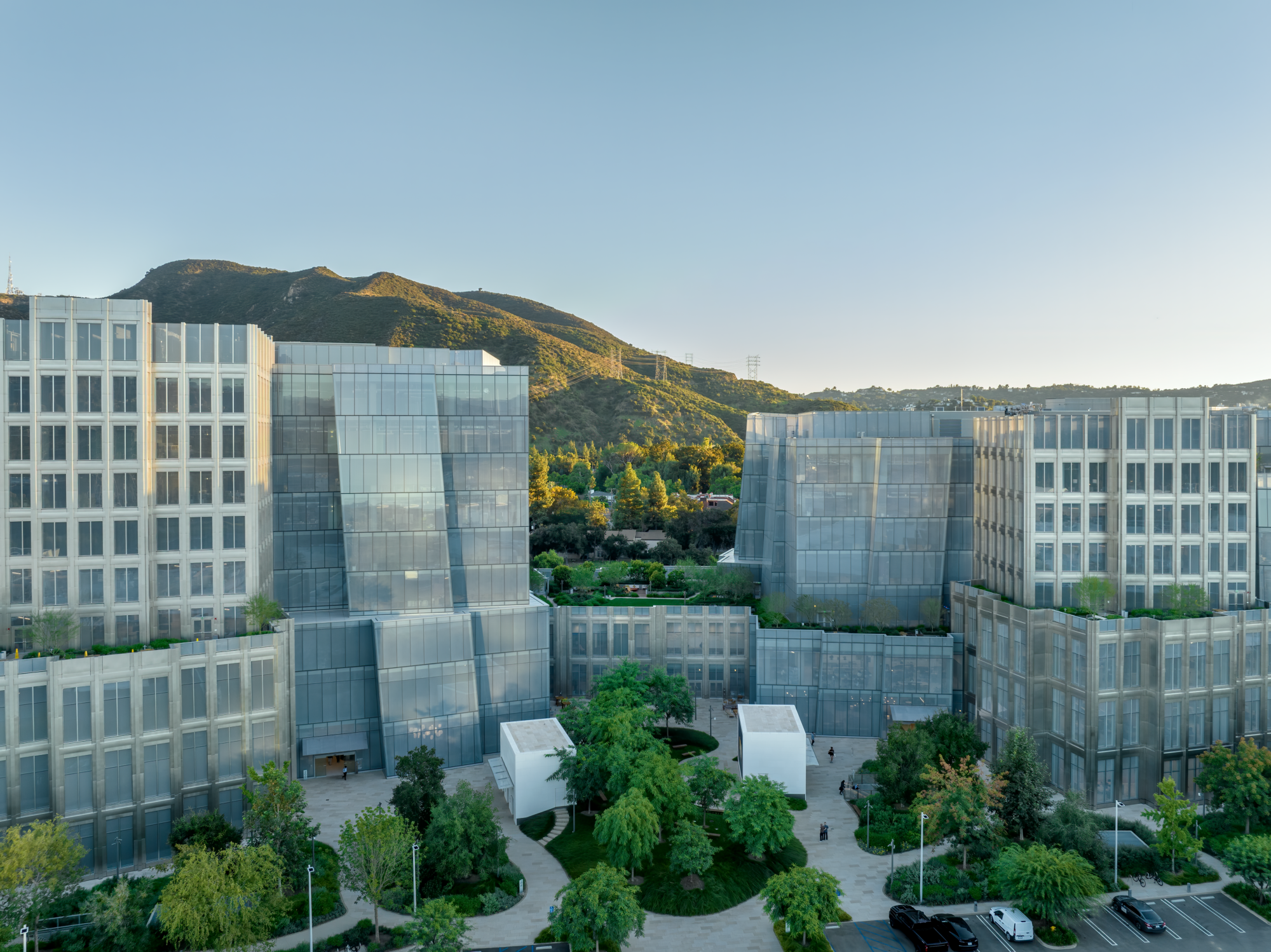 Burbank Studios - Image 6